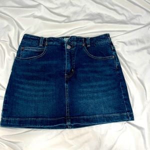 Free people we the free denim skirt dark wash Size 29 NWOT